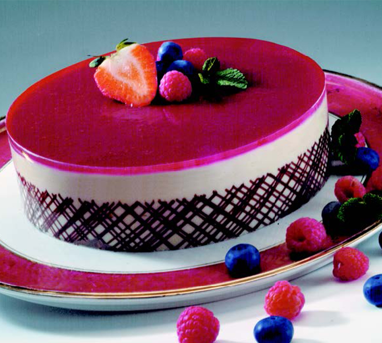 Marzipan-mousse cake